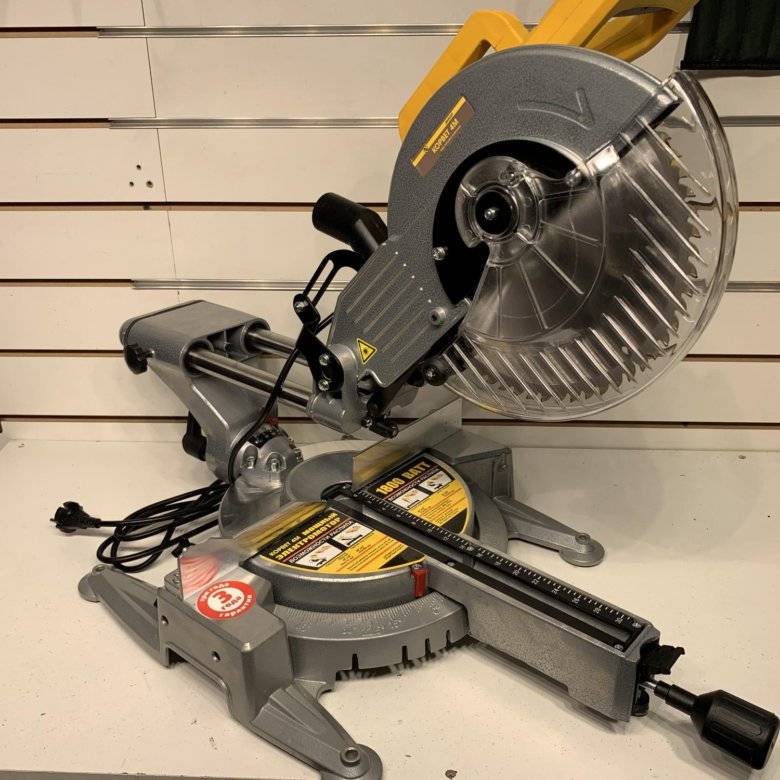 Обзор торцовочной пилы корвет 4м