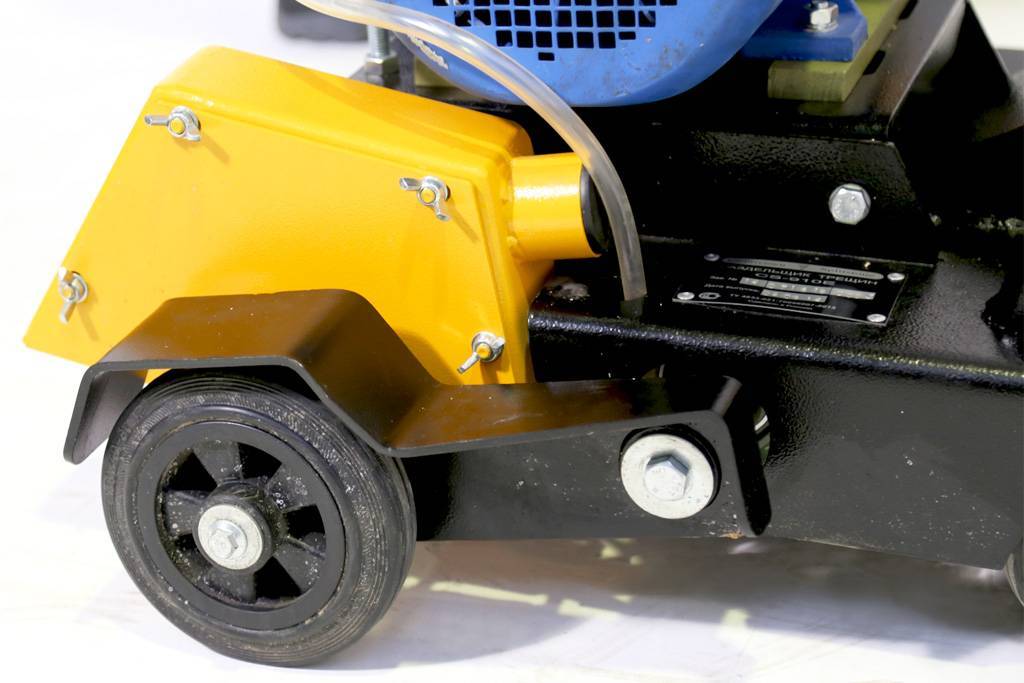 Резчик кровли бензиновый. убираем старое покрытие за пару минут