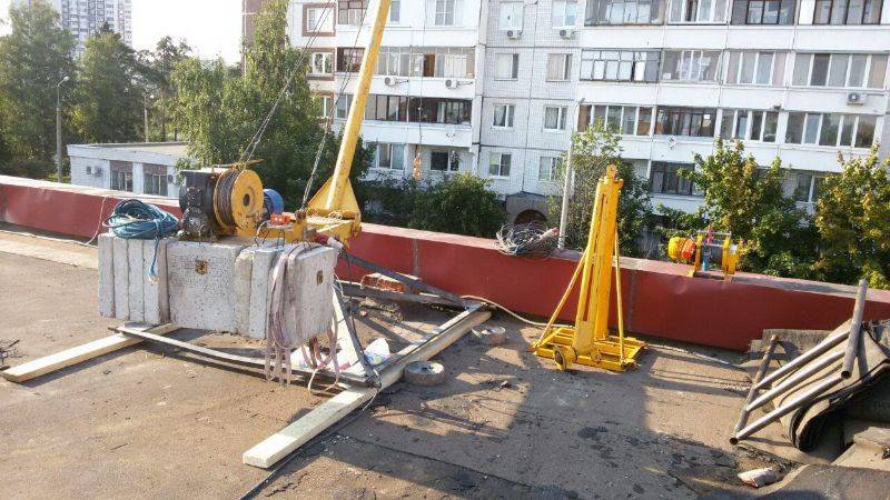 Подъемный кран своими руками чертежи поворотный механизм