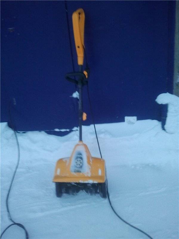 Электролопата для уборки снега. Экзотический гаджет или полезный .
