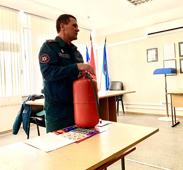 Устройство и принцип действия огнетушителя в картинках