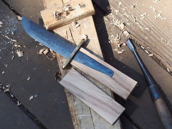 Как сделать нож: есть ли инструкция, как сделать рукоять и заготовку, если из лопаты, старого ножа, палки, дерева,