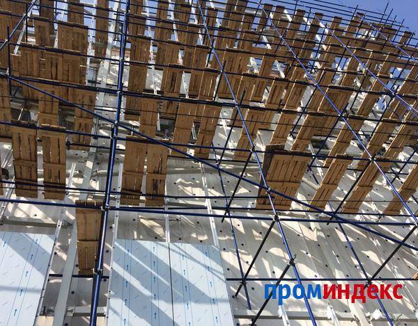 Хомутовые строительные леса. простор для фантазии