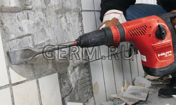Как просверлить бетонную стену обычной дрелью: советы
