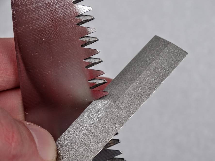 Как правильно точить ножовку по дереву напильником • evdiral.ru