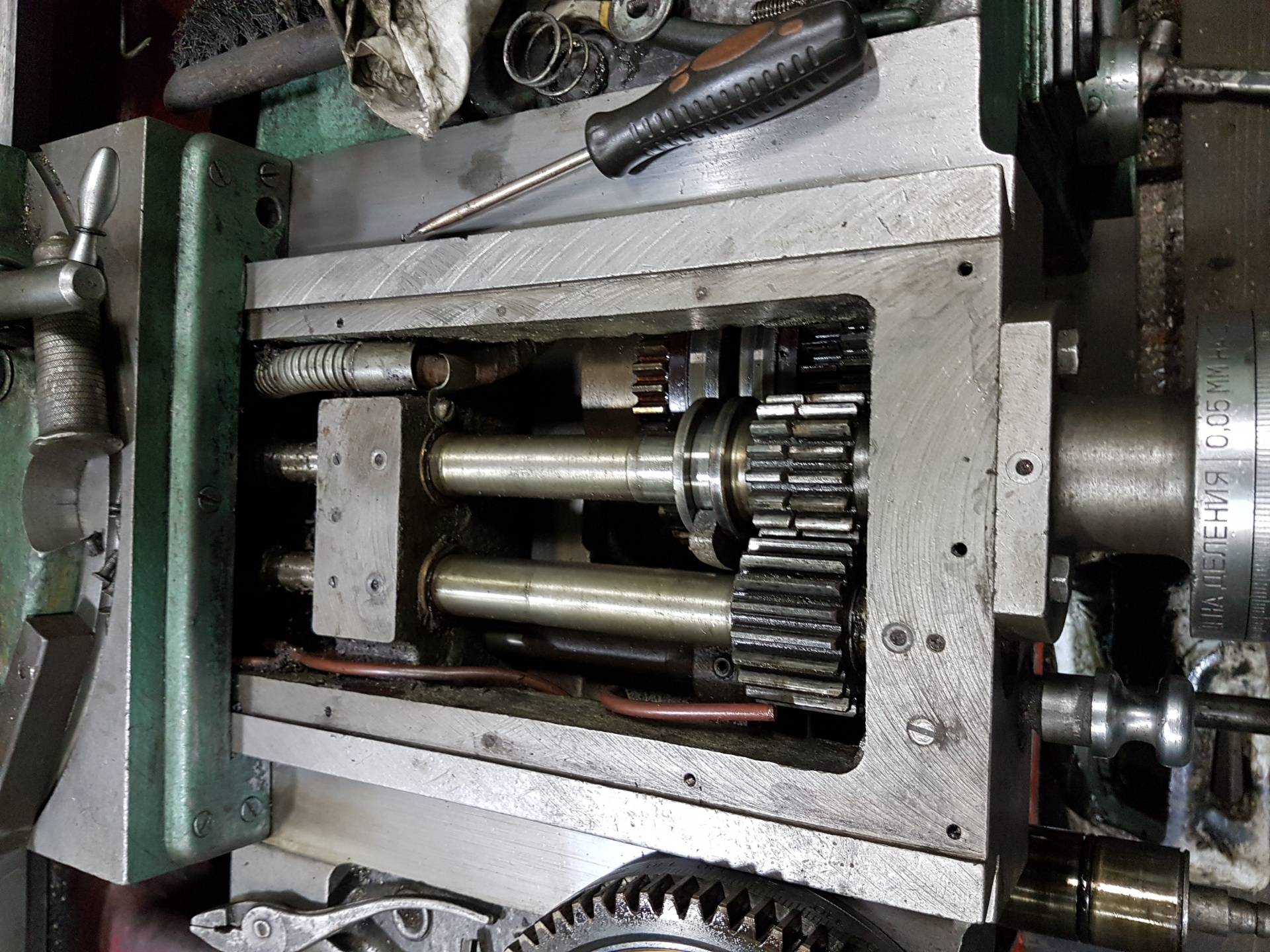 Основные виды работ, выполняемых на токарно-винторезных станках, и типы используемых при этом инструментов