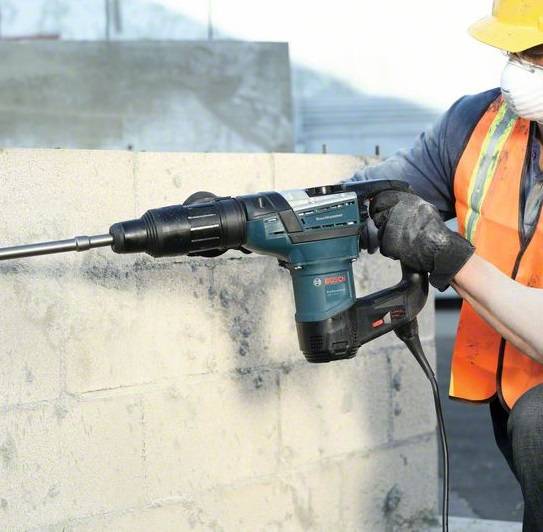 Как просверлить бетонную стену обычной дрелью