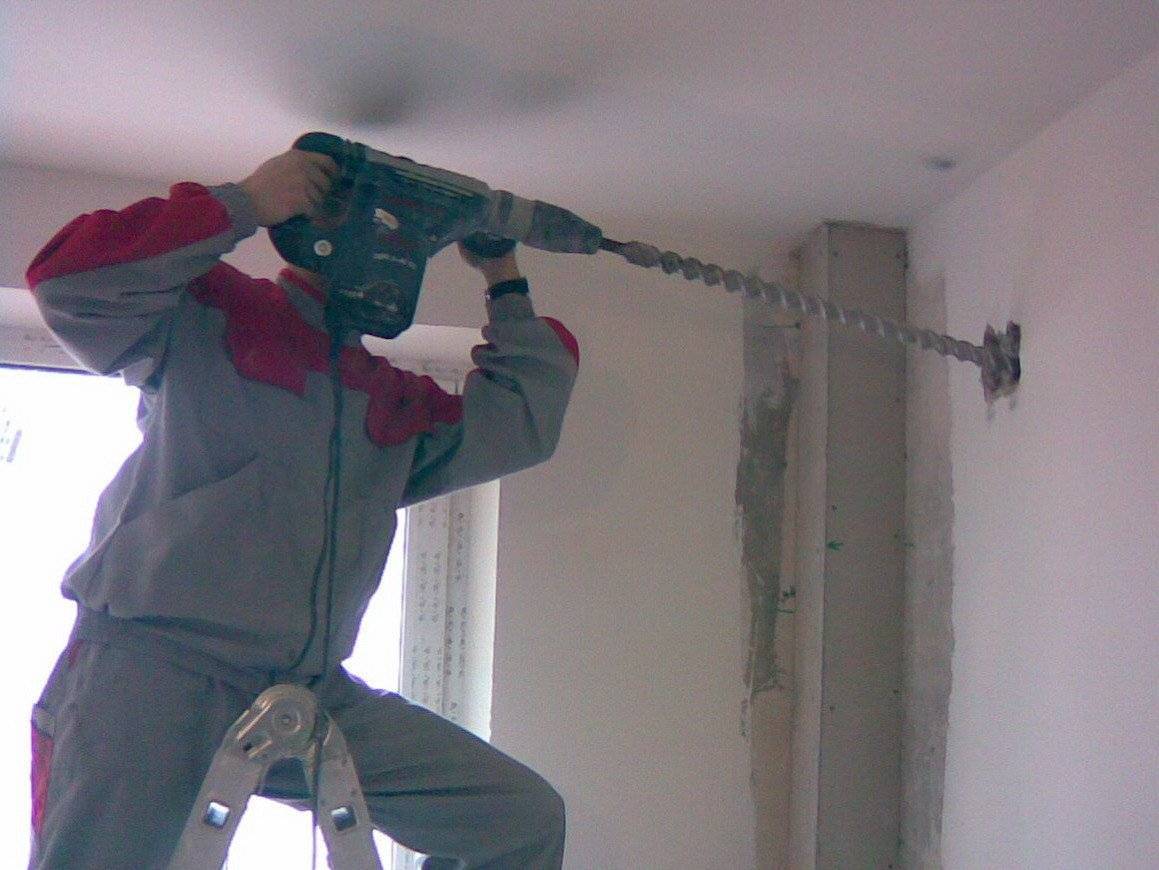 Как сверлить стены в панельном доме