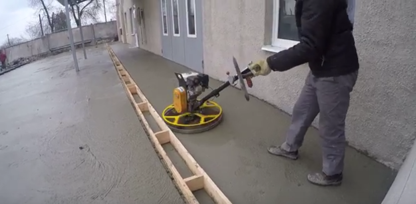 Шлифование бетонной стяжки своими руками: как и для чего ее проводить